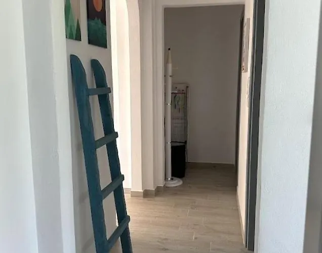 Seafront 3-bedroom Cycladic South Paros Alikí