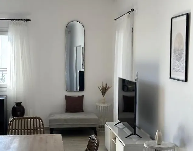 Seafront 3-bedroom Cycladic South Paros Appartamento