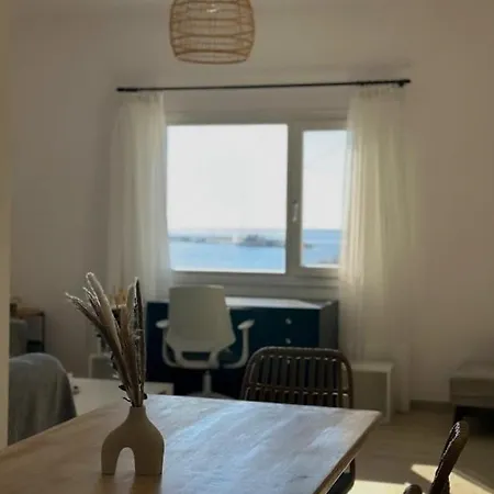 Seafront 3-bedrooms Cycladic South Paros Appartement Alikí